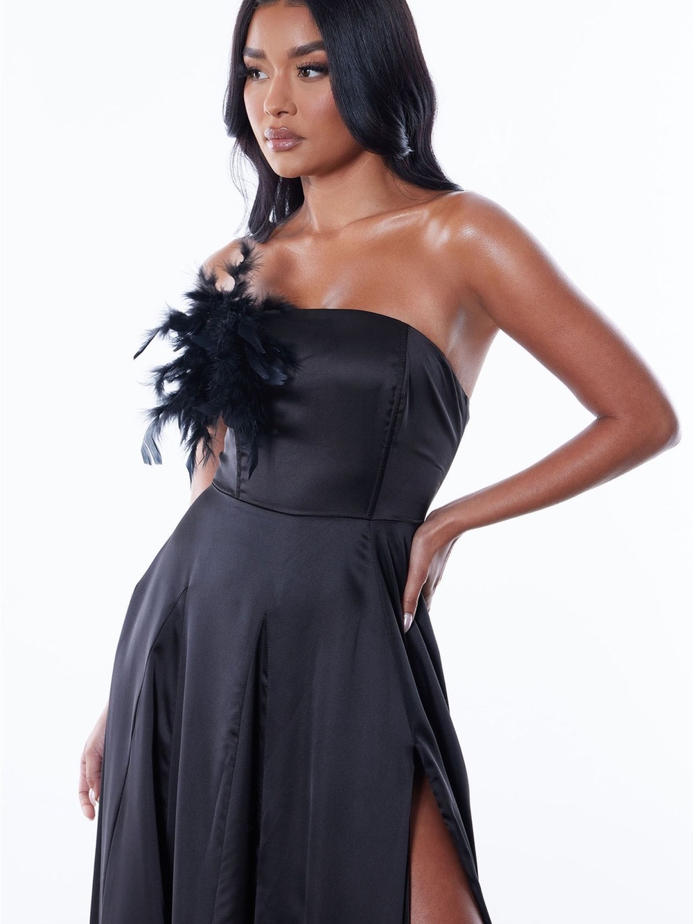 NEW WITH TAGS Fashion Nova Strapless Black Feather-Detail Gown ~ size medium